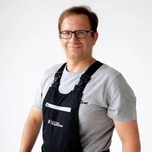 Josef, Kfz-Mechaniker bei Automobile Hupfloher Ortenburg